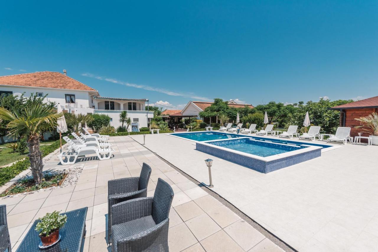 Christopher'S Apartments Ulcinj Luaran gambar