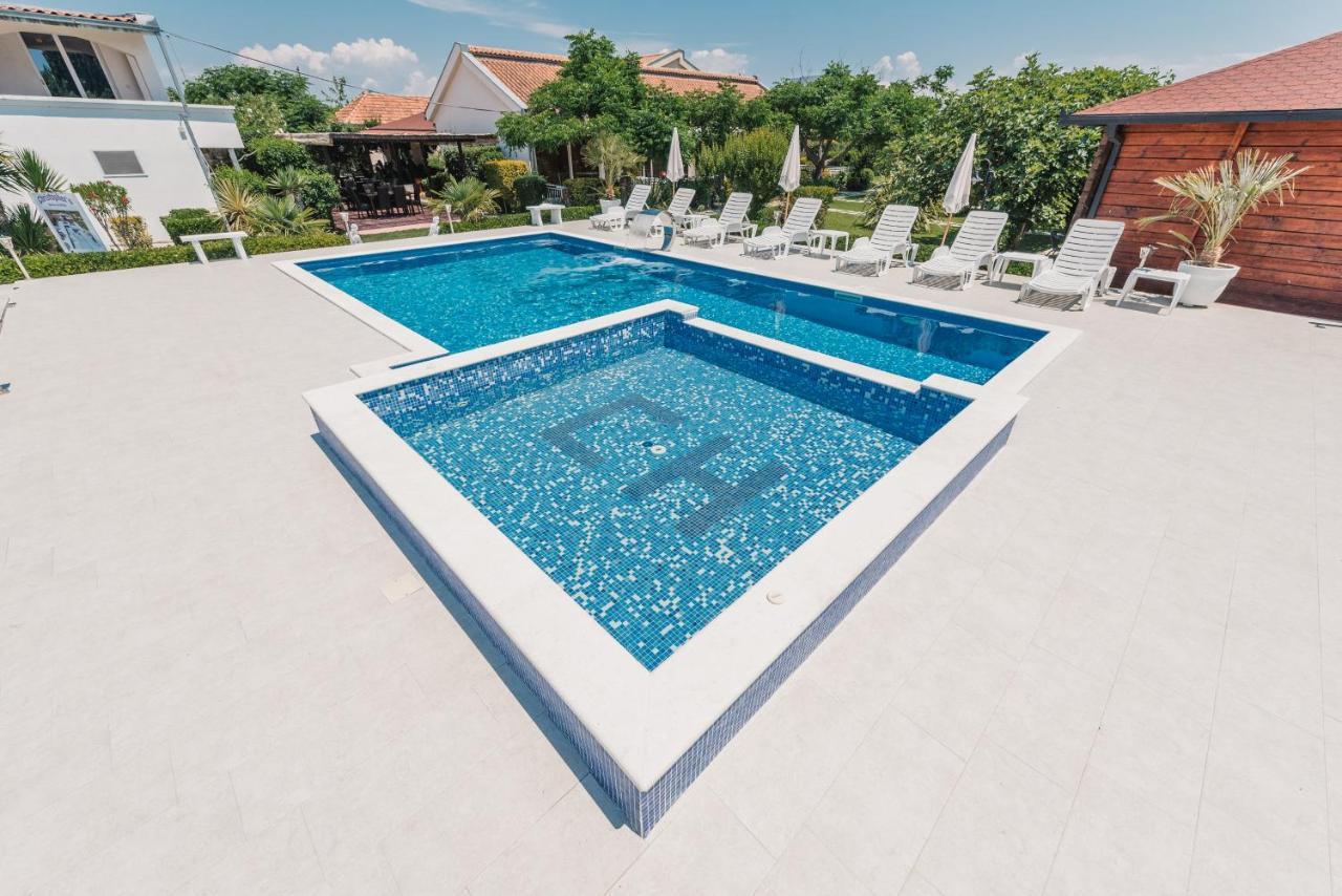Christopher'S Apartments Ulcinj Luaran gambar