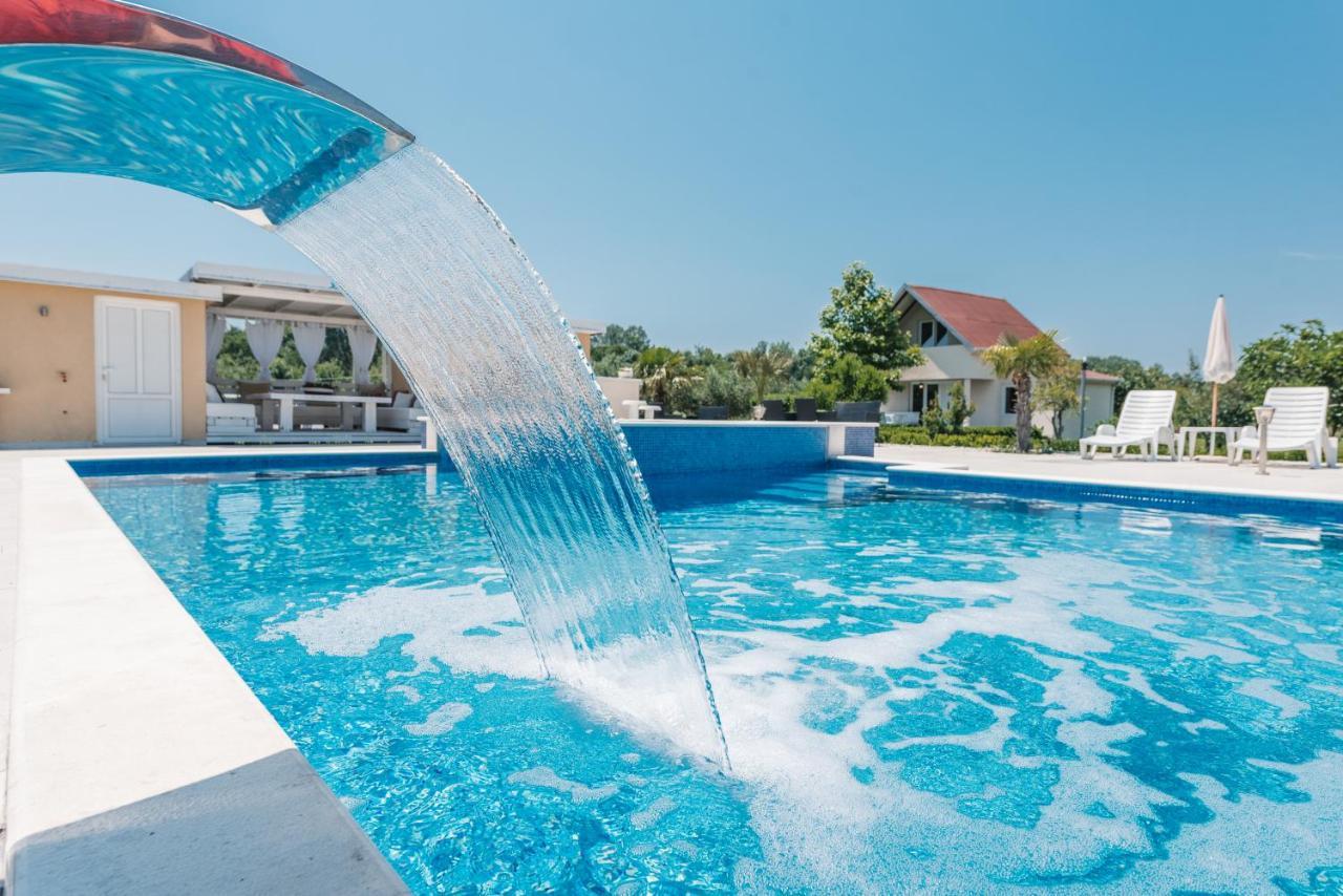 Christopher'S Apartments Ulcinj Luaran gambar