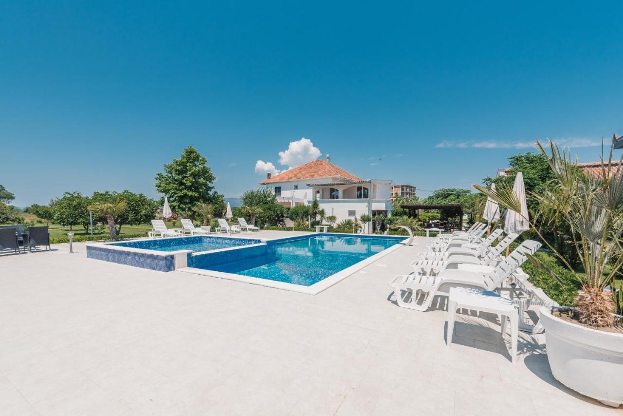 Christopher'S Apartments Ulcinj Luaran gambar