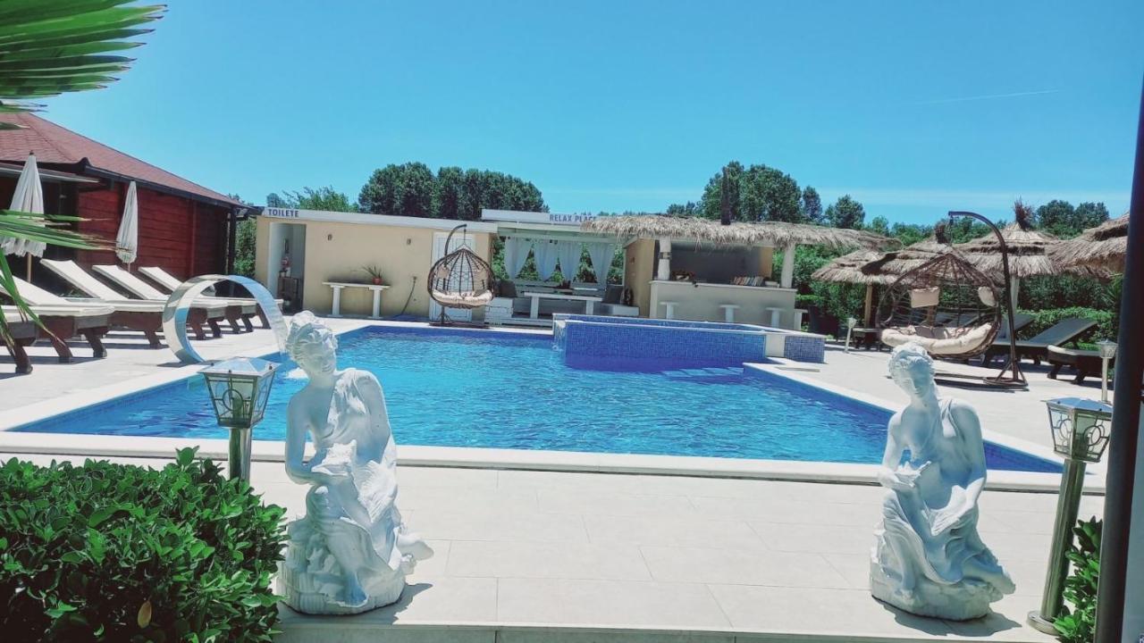 Christopher'S Apartments Ulcinj Luaran gambar